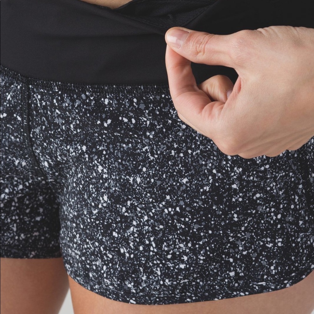 lulu lemon speed shorts size 8//2.5”